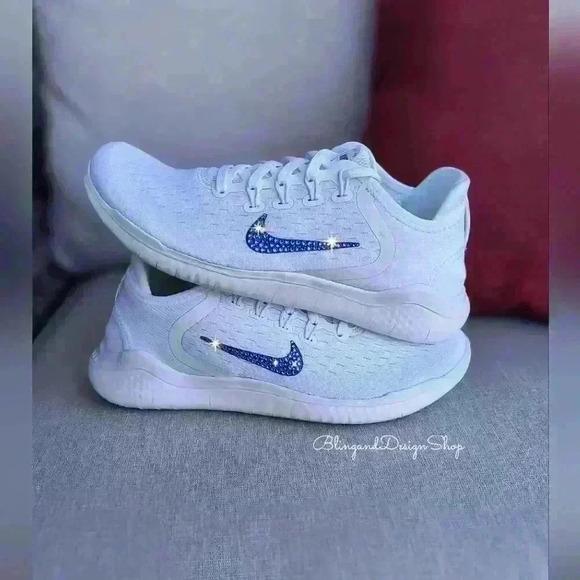 Bling Nike Women's Rn 2018 Sneakers Customized with Blue Crystals - Picture 5 of 5